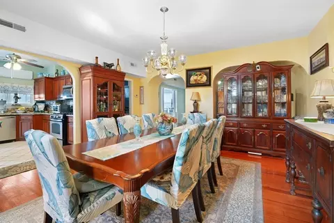 31 Friendship St, Fall River, MA 02724 photo 17