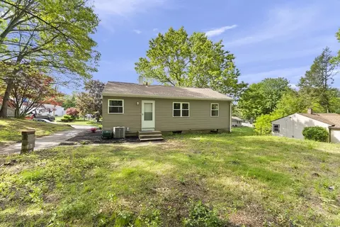 68 Crestmont St, Springfield, MA 01108 photo 32