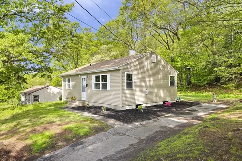 68 Crestmont St, Springfield, MA 01108 photo 34