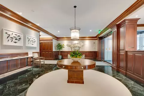390 Commonwealth Ave #301, Boston, MA 02215