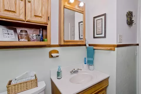 6 N Brook Rd, Springfield, MA 01119 photo 28