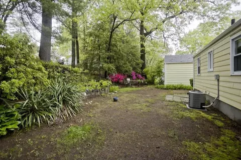 6 N Brook Rd, Springfield, MA 01119 photo 39