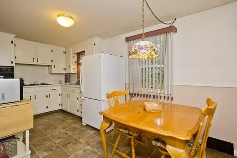 6 N Brook Rd, Springfield, MA 01119 photo 9