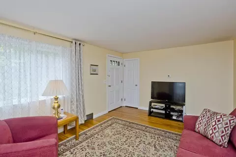 6 N Brook Rd, Springfield, MA 01119 photo 15