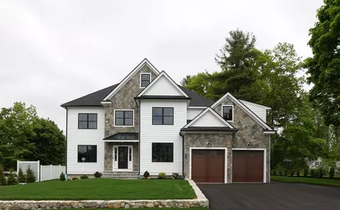 2 Brantwood Ln, Burlington, MA 01803