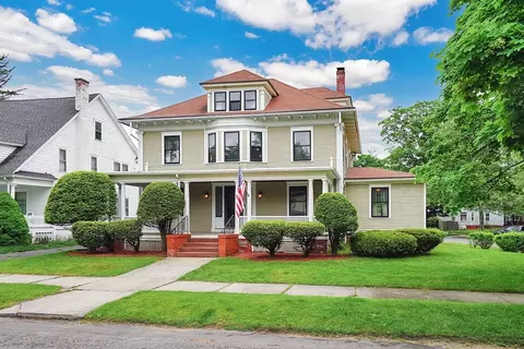 111 Magnolia Ter, Springfield, MA 01108