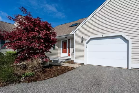 5 Classic Cir #484, Mashpee, MA 02649