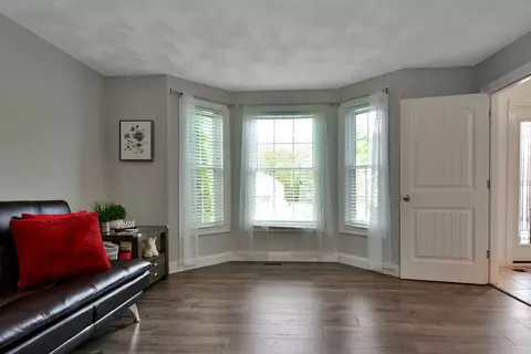 Living - 44 Regency Dr, Dracut, MA 01826 photo 5 of 5