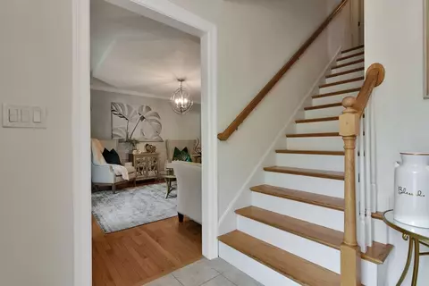 Entry Way - 44 Regency Dr, Dracut, MA 01826 photo 5 of 6