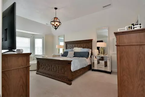 Bedroom - 44 Regency Dr, Dracut, MA 01826 photo 7 of 7
