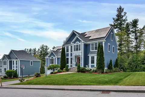 Exterior - 44 Regency Dr, Dracut, MA 01826 photo 3 of 5