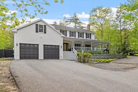 110 Olde Tavern Rd, Leominster, MA 01453