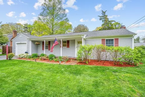 46 Great Marsh Rd, Barnstable, MA 02632