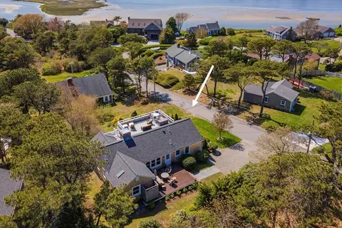 35 Ivy Hill Ln, Chatham, MA 02633