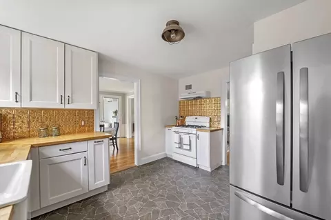 30 Rose Ave, Marblehead, MA 01945 photo 16