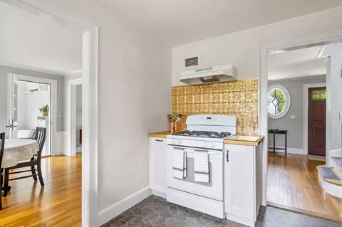 30 Rose Ave, Marblehead, MA 01945 photo 17