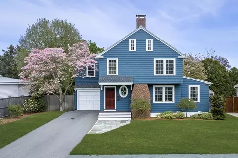 30 Rose Ave, Marblehead, MA 01945