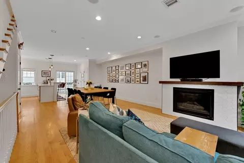 390-396 W Second St #4, Boston, MA 02127