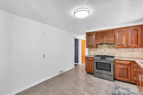 49 Jean Dr, Springfield, MA 01104 photo 13