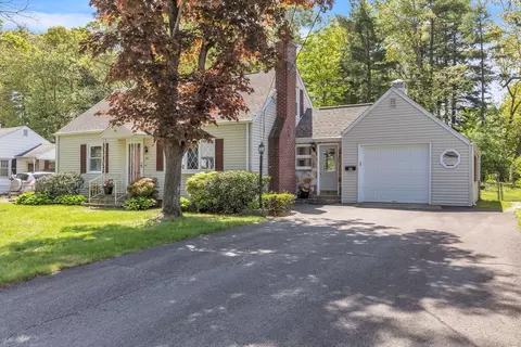 49 Jean Dr, Springfield, MA 01104