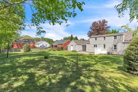 49 Jean Dr, Springfield, MA 01104 photo 4
