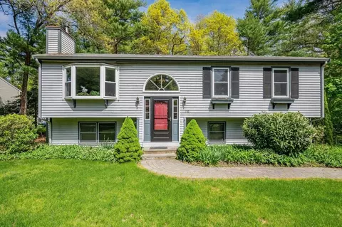 155 Hathaway St, Wareham, MA 02571 photo 4