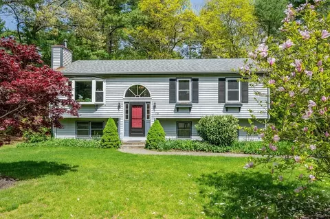 155 Hathaway St, Wareham, MA 02571 photo 2