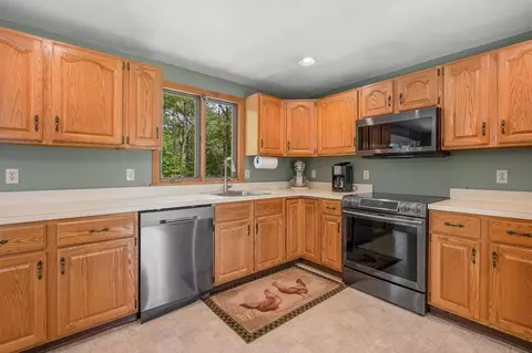 155 Hathaway St, Wareham, MA 02571 photo 20