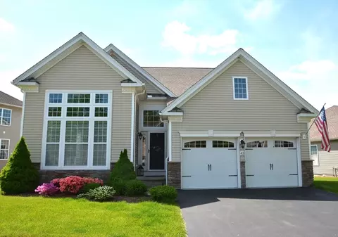 43 Sherwood Dr #43, Methuen, MA 01844