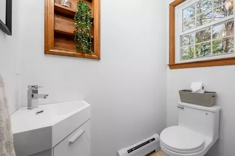Bath - 32 Dorcas Dr, Barnstable, MA 02630 photo 1 of 4