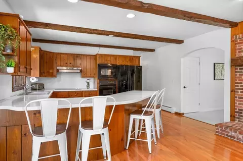 Kitchen - 32 Dorcas Dr, Barnstable, MA 02630 photo 2 of 4
