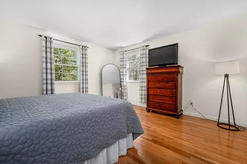 Bedroom - 32 Dorcas Dr, Barnstable, MA 02630 photo 2 of 6