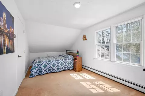 Bedroom - 32 Dorcas Dr, Barnstable, MA 02630 photo 5 of 6