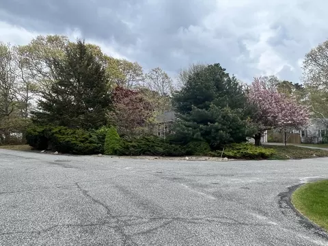 28 Still Brook Rd, Yarmouth, MA 02664