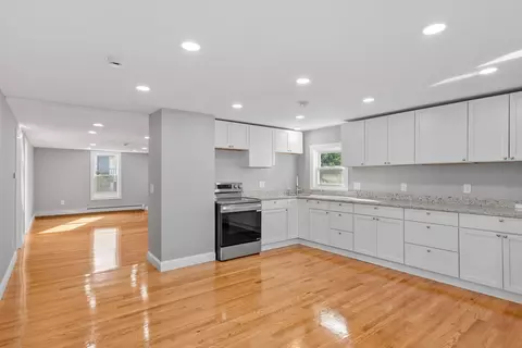 30 Middle St, Fitchburg, MA 01420