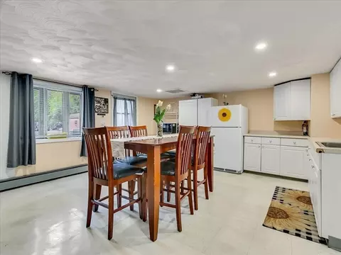 Dining - 337 Ash St, Reading, MA 01867 photo 2 of 4