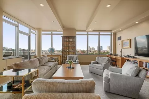 1 Charles St S #PH1A, Boston, MA 02116