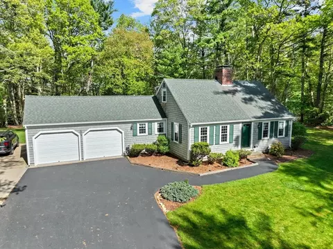 231 Everett St, Middleboro, MA 02346 photo 2