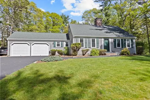 231 Everett St, Middleboro, MA 02346