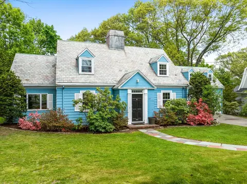 29 Nod Hill Rd, Newton, MA 02461