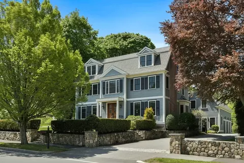 217 Waltham St, Lexington, MA 02421