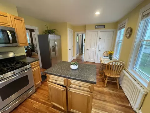 6 Walnut Ave, Beverly, MA 01915 photo 5