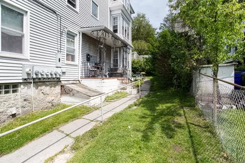 293 Crescent St, Fall River, MA 02720 photo 6