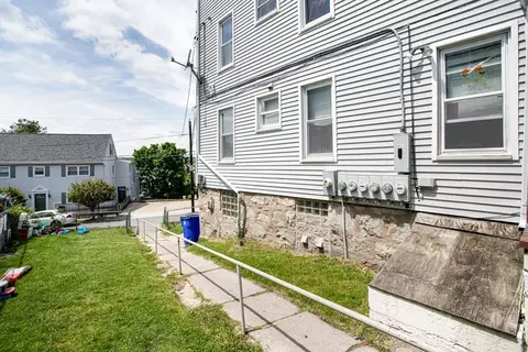293 Crescent St, Fall River, MA 02720 photo 7