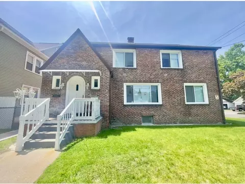 110 Melha Ave, Springfield, MA 01104 photo 2