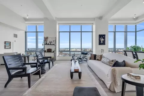 2 Avery St #PHE, Boston, MA 02111