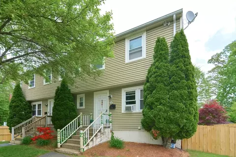 9 Harmony Ln, Framingham, MA 01701