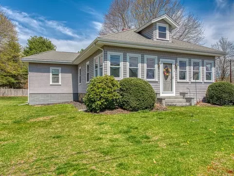 9 Vital Ave, West Bridgewater, MA 02379