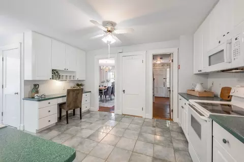 23 Pinewood Rd, Needham, MA 02492 photo 12