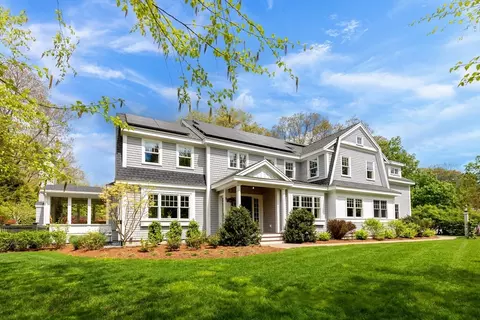 111 Martin Rd, Concord, MA 01742